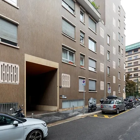 Guesthost - Buonarroti Bright Apartment-3